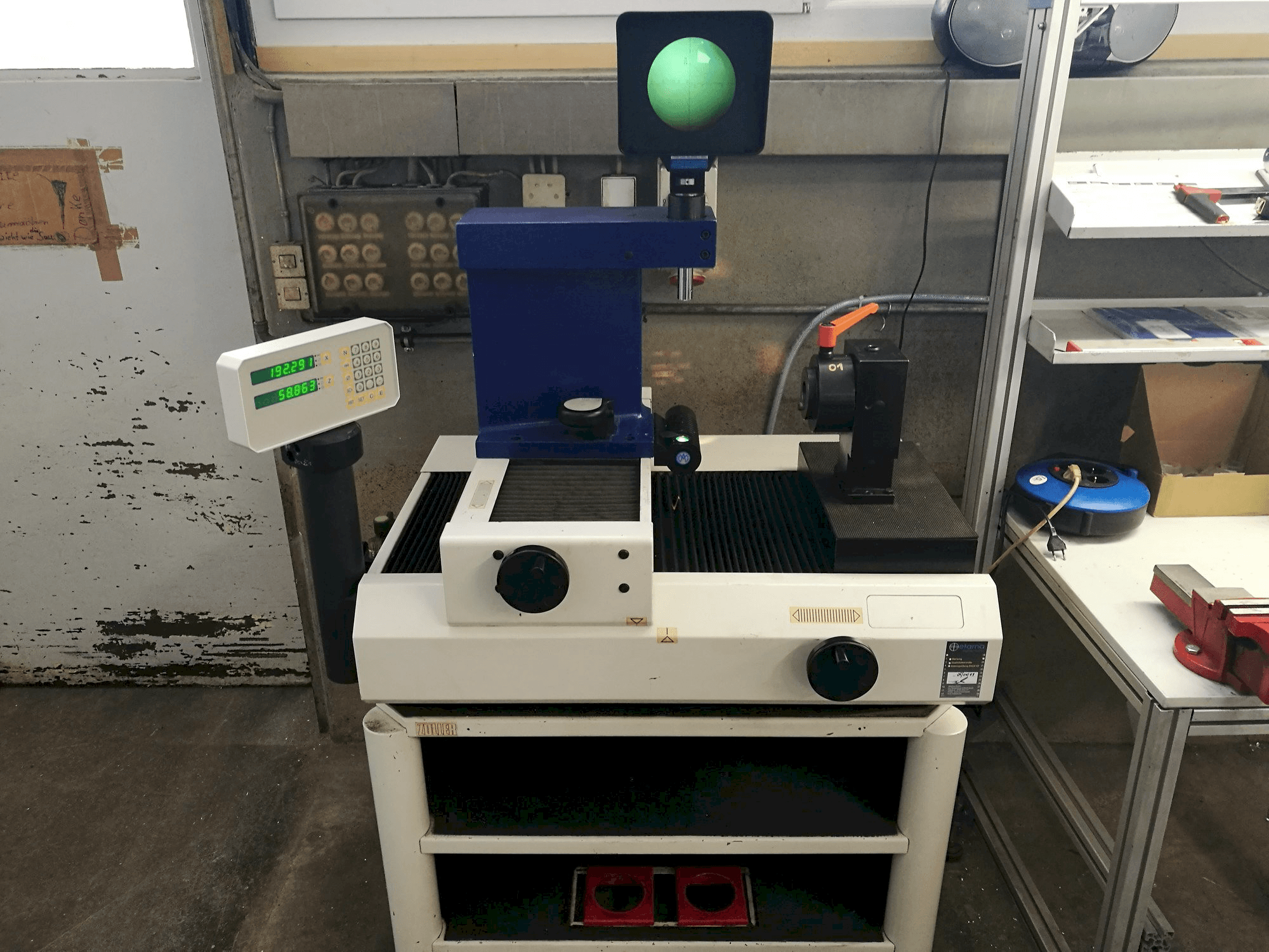 Widok z przodu maszyny Zoller H420