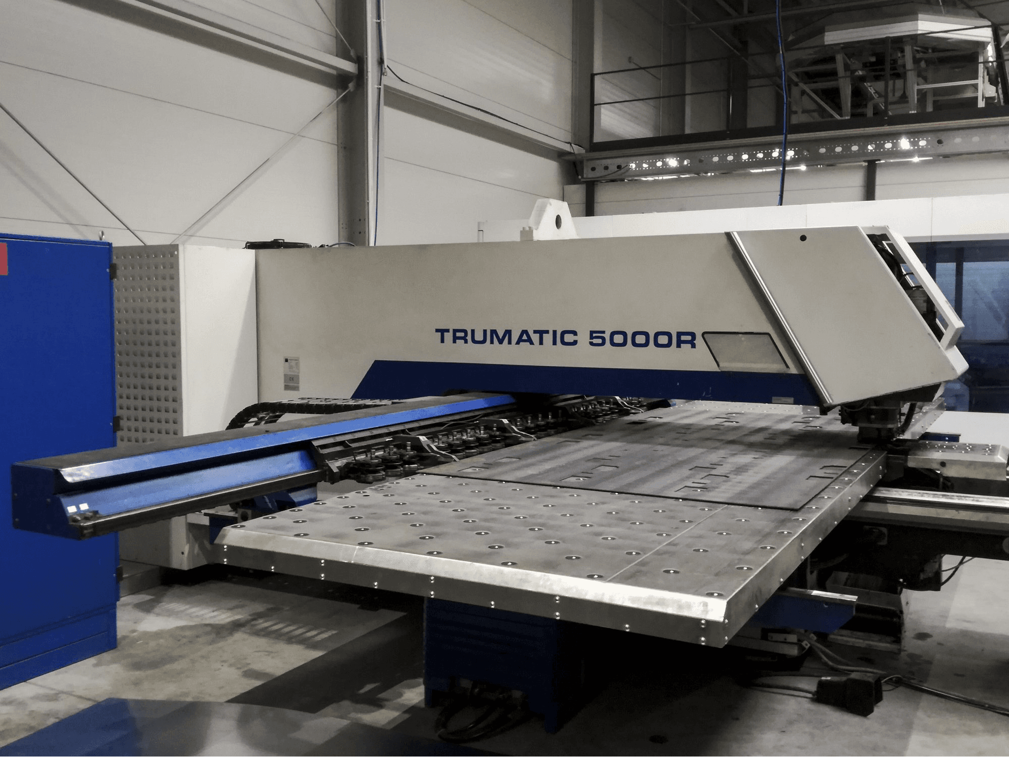 Widok lewej strony 1 maszyny Trumpf Trumatic 5000 R