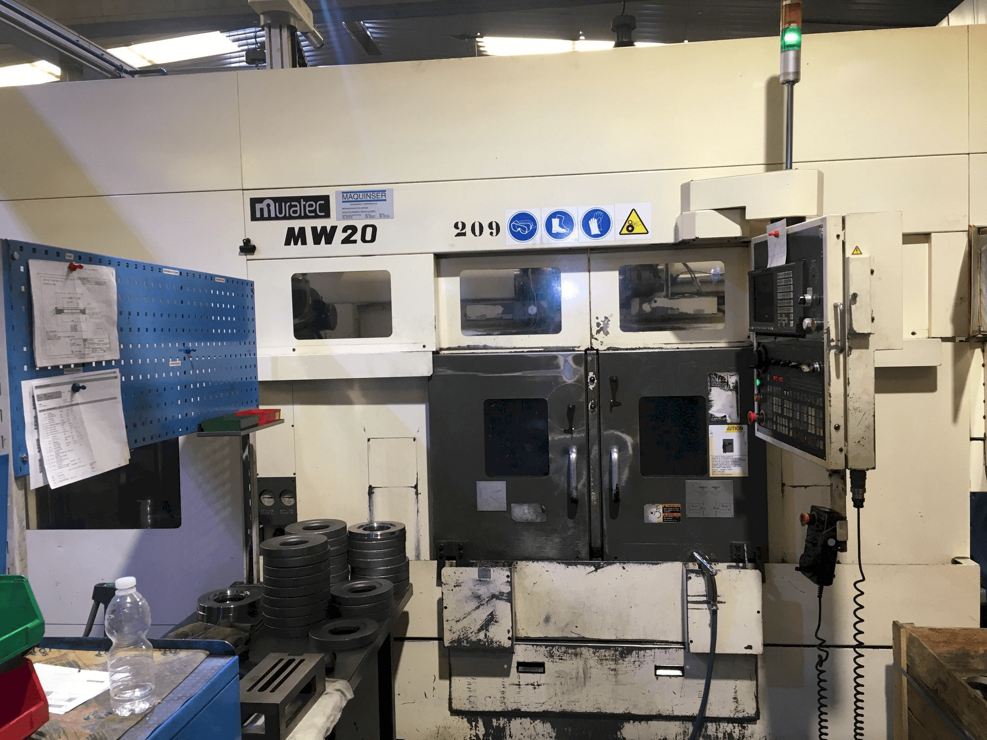 Widok z przodu maszyny Muratec MW20