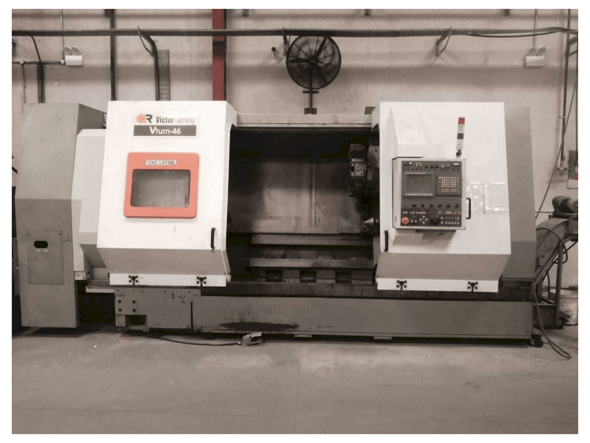 Widok z przodu maszyny Victor Vturn - 46