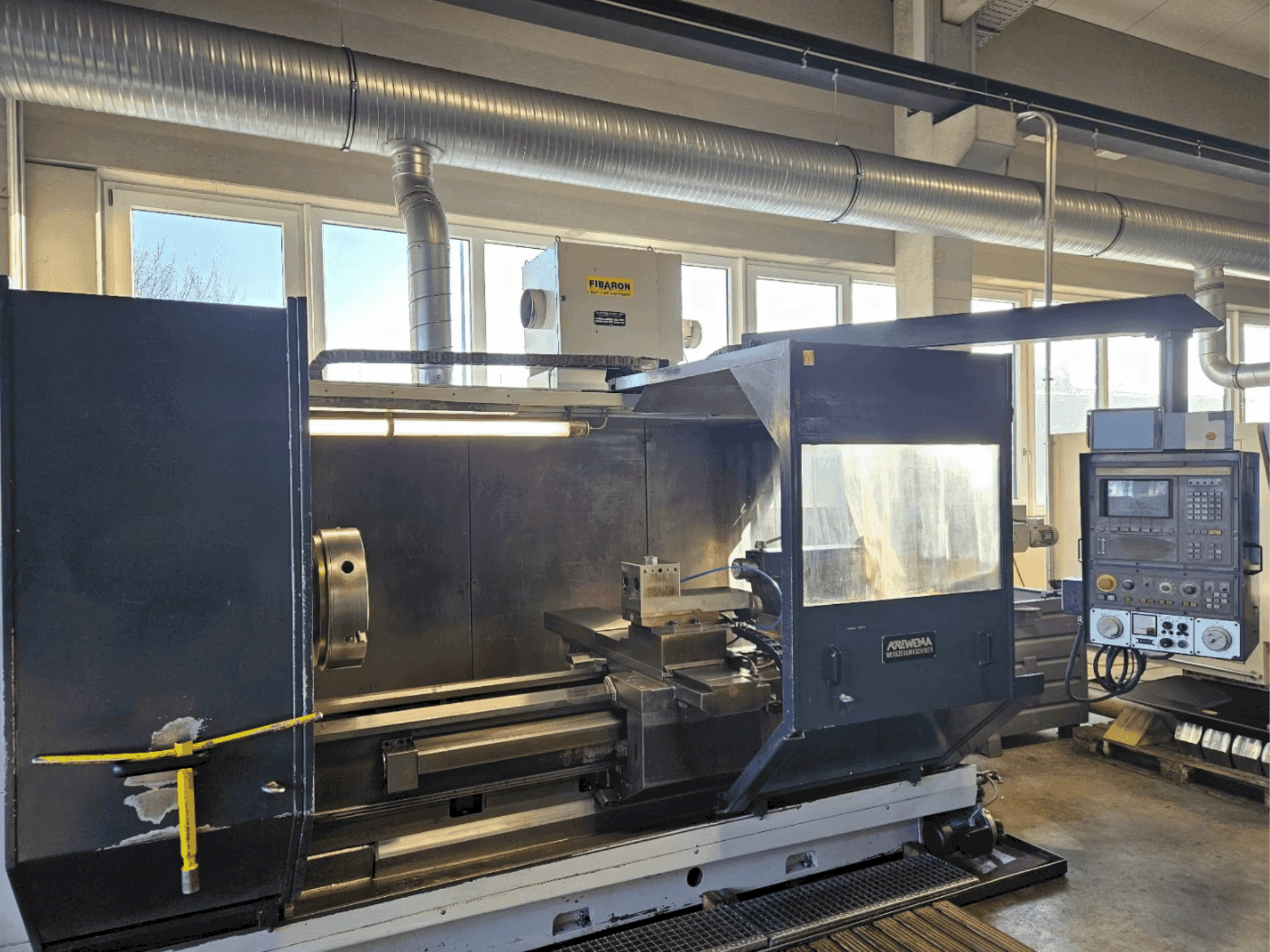 Widok z przodu maszyny KREWEMA HFDM 40