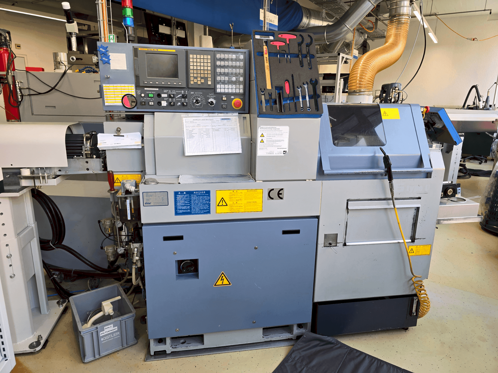 Widok z przodu maszyny STAR MICRONICS SB-16D