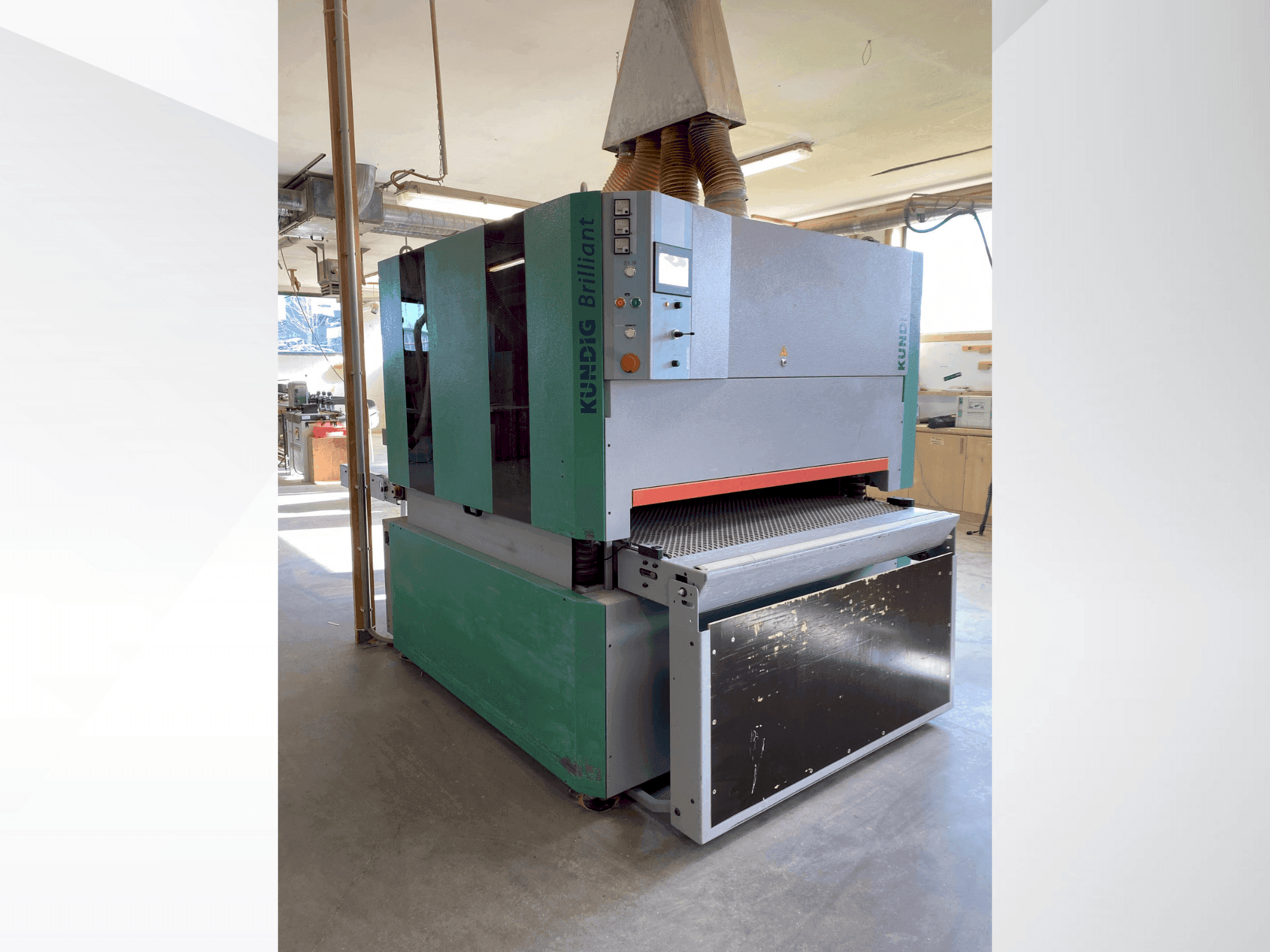 Widok z przodu maszyny Kundig Brilliant-3 1300mm-RRPd