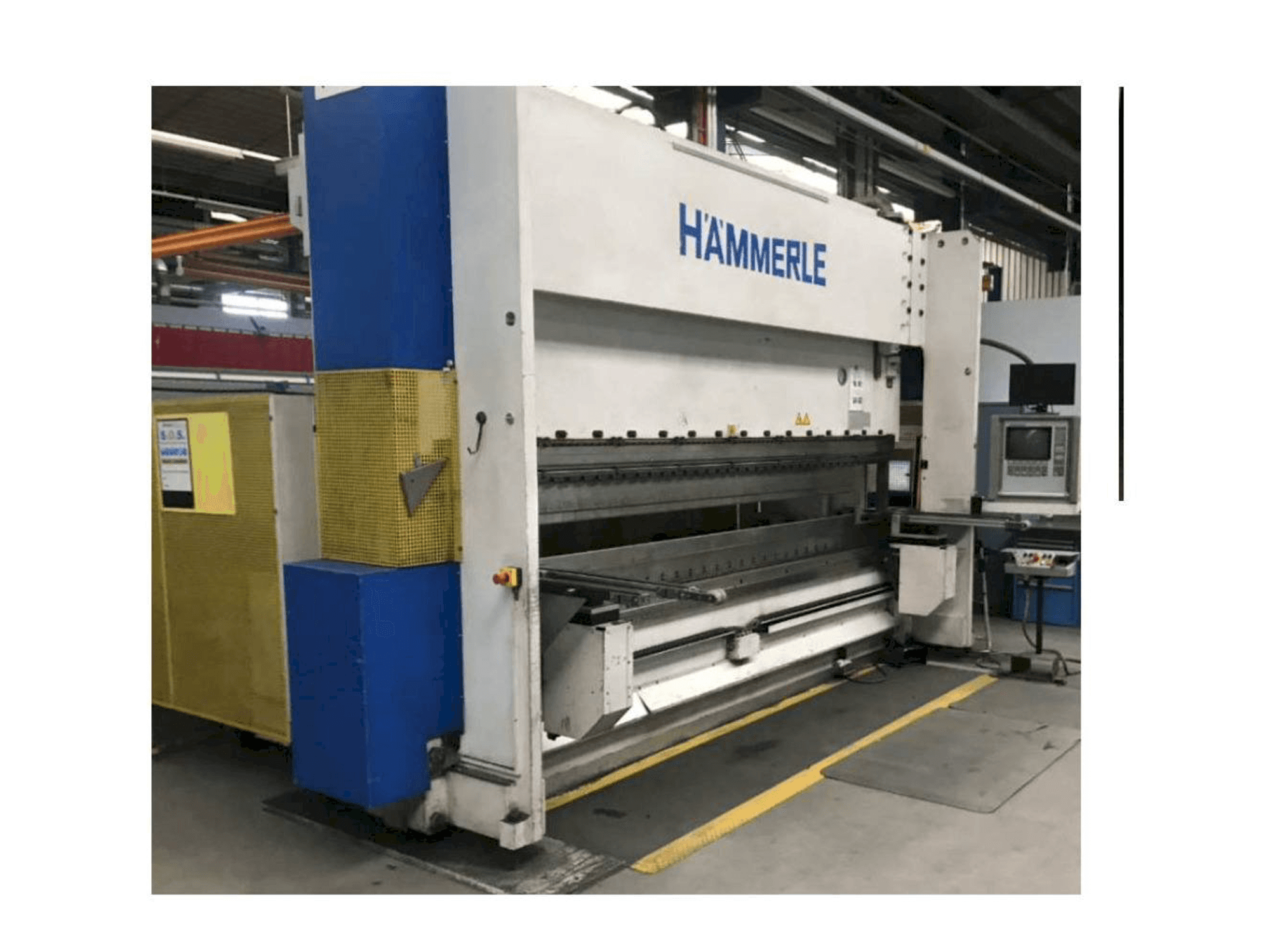 Widok z przodu maszyny HAMMERLE BM 200 - 4100