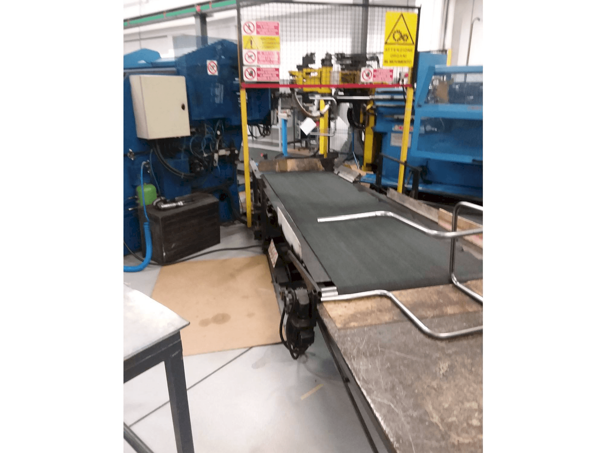 Widok z przodu maszyny Crippa 532