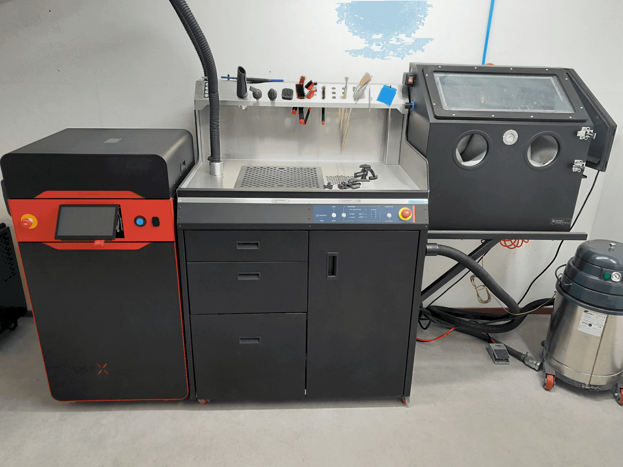 Widok z przodu maszyny SINTERIT lisa x