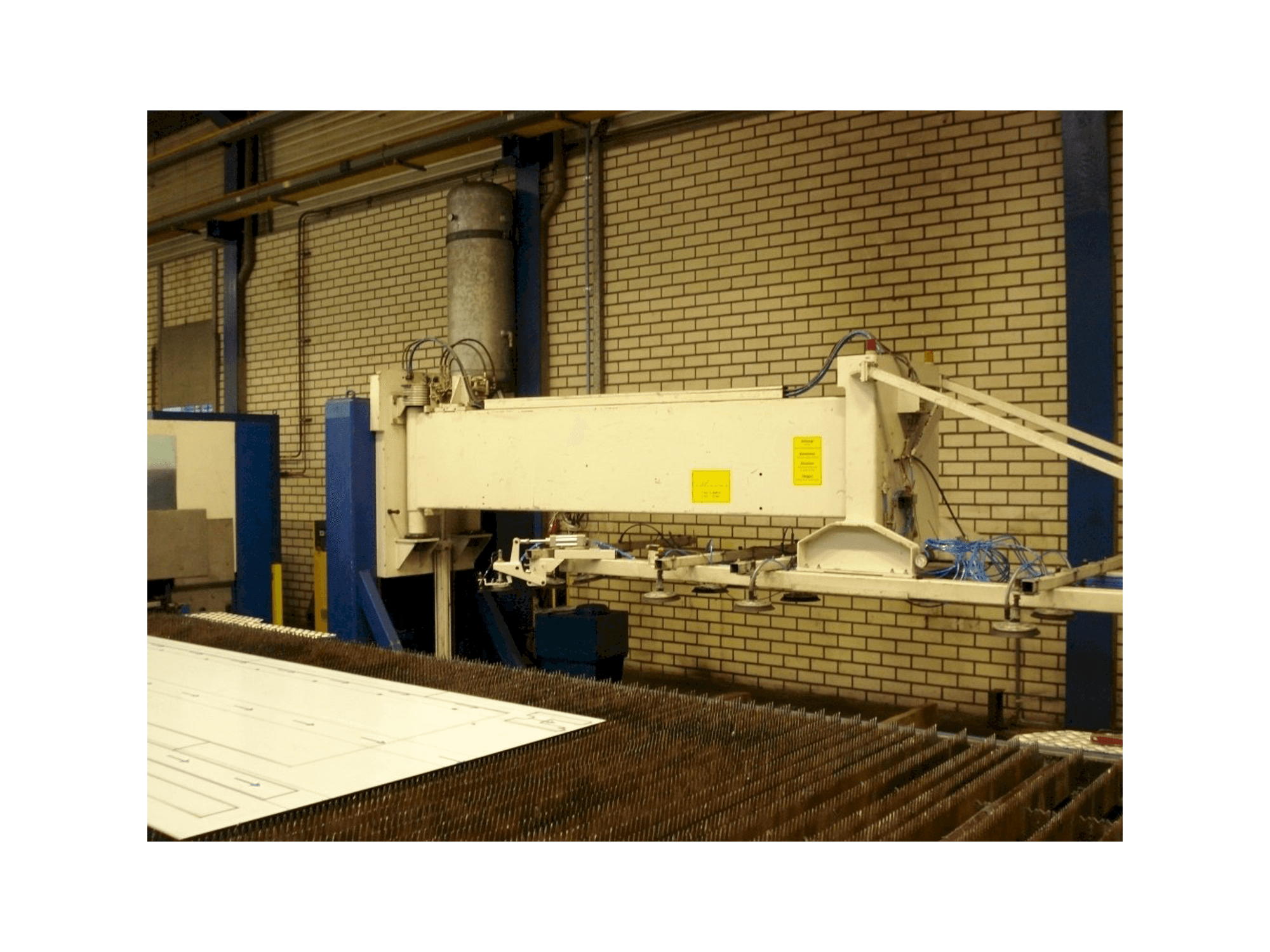 Widok z przodu maszyny Trumpf LoadMaster