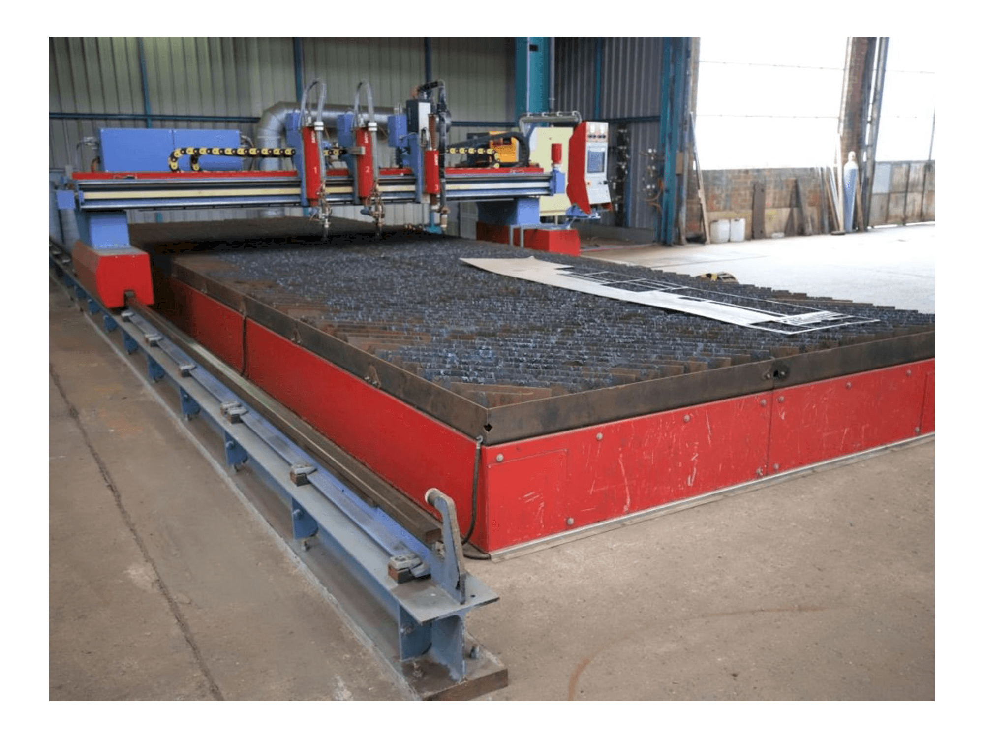 Widok z przodu maszyny SATO LS 3500