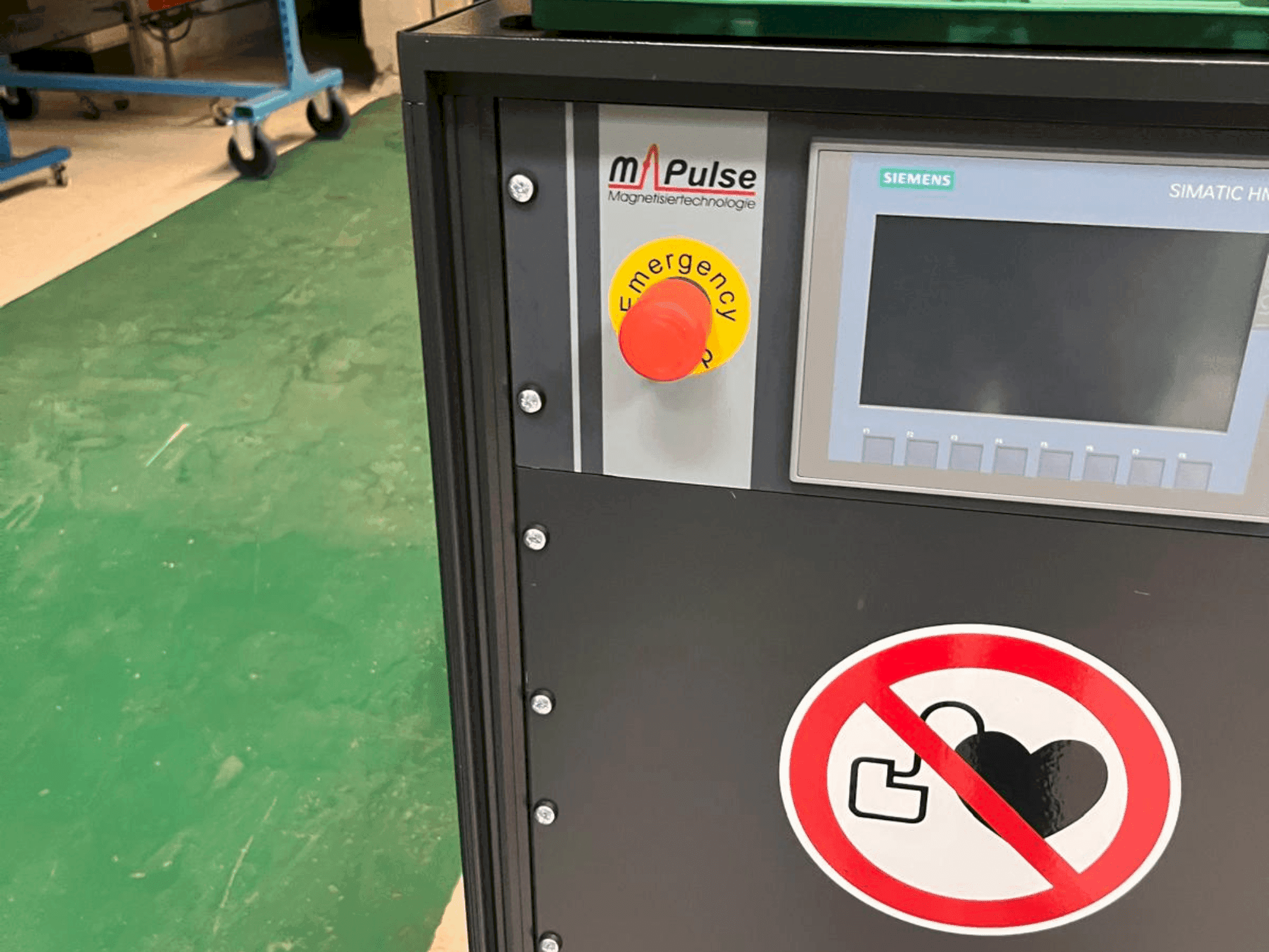 Widok z przodu maszyny M-PULSE 2k6e