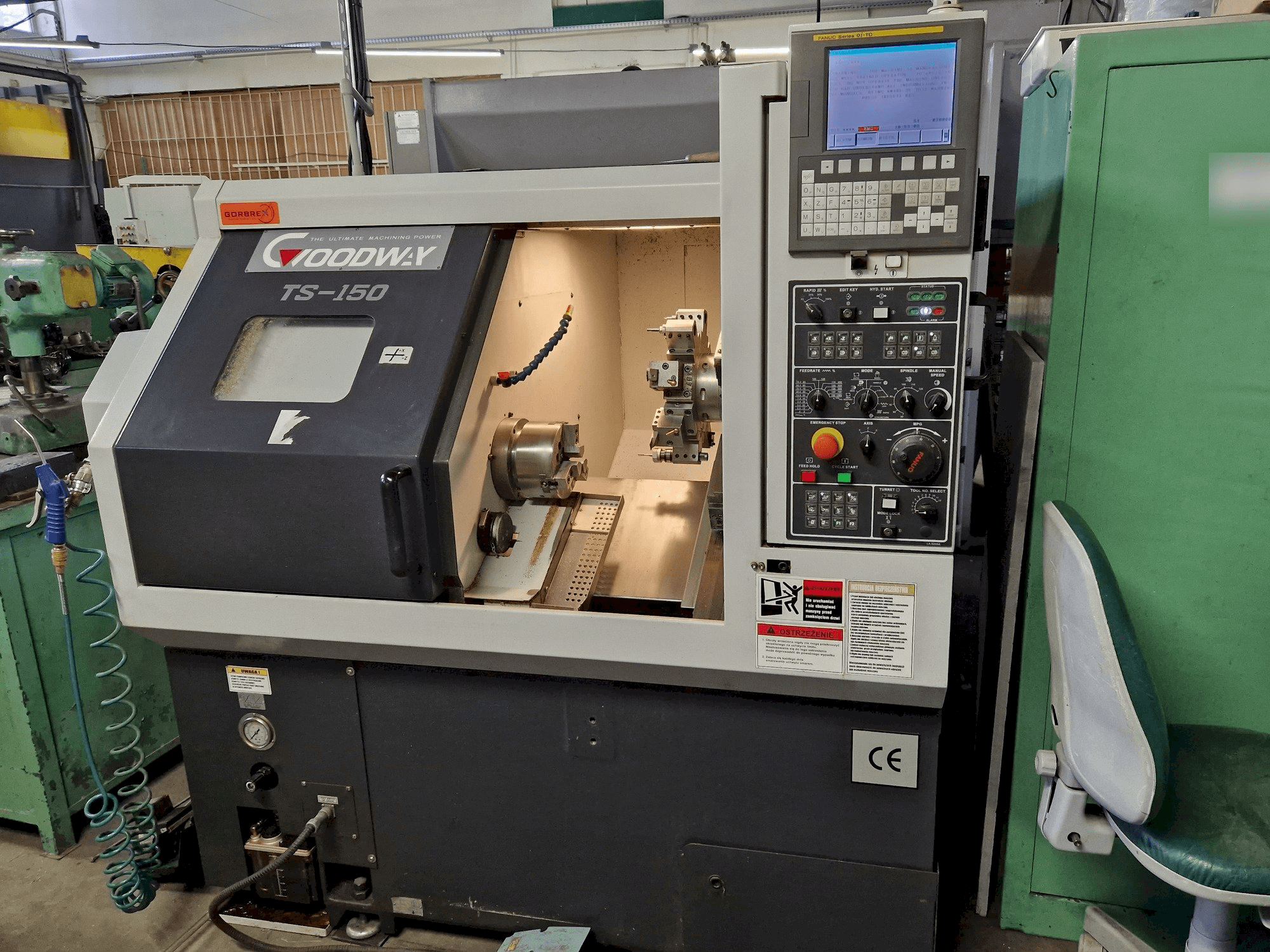 Widok z przodu maszyny Goodway TS-150M